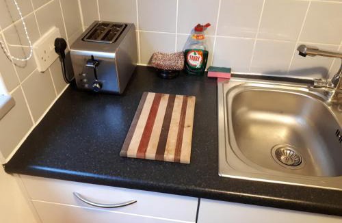 Crawley City Centre Apartment | The Willows