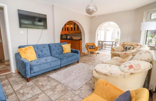 Acrefair House | The Willows