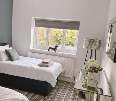 Whalley House | The Willows