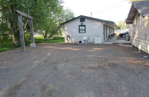 Wilbur Hotel | The Willows Motel