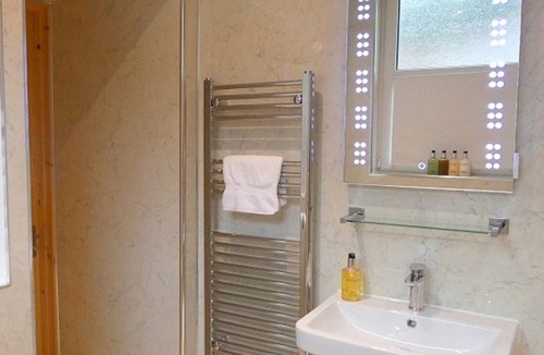 Fort William House | The Willows - Room Only Accommodation