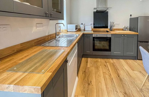 Child Okeford Cottage | The Willows - UK34000