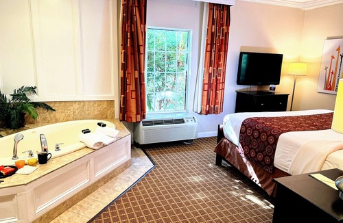 West Orange Hotel | The Wilshire Grand Hotel