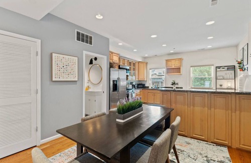 Shaw House | The Wilson | Shaw Duplex | 4BR Private Suites