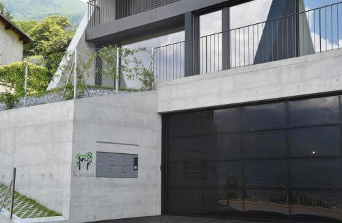 Bellinzona House | The Window