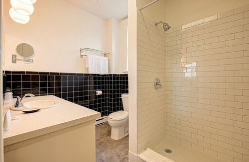 Stratford Hotel | The Windsor Hotel by Hoco Hotels Collection