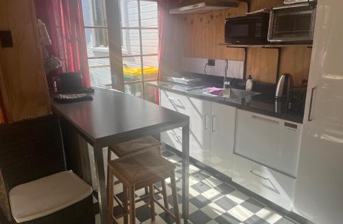 New Plymouth Apartment | The Windsor Suite