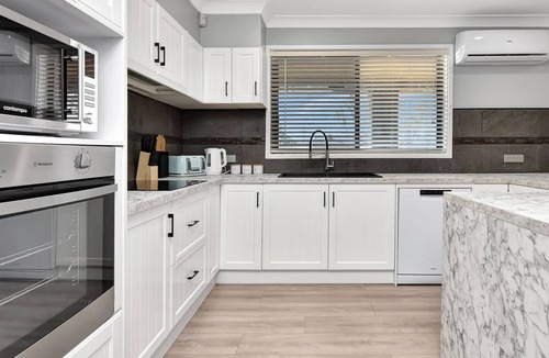 Nulkaba House | The Wine Stop Quarters on Ivanhoe