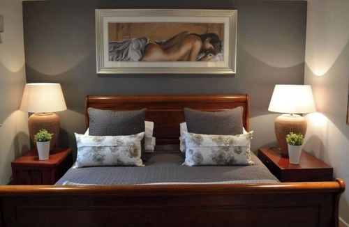 Upper Dicker Bed & Breakfast | THE WING AT BROADACRES