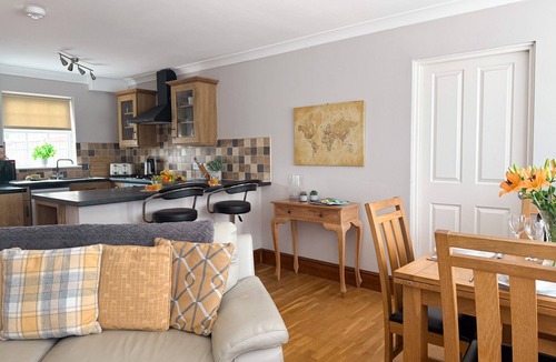 Ventnor Ski Chalet | The Wing at Fox Hollow