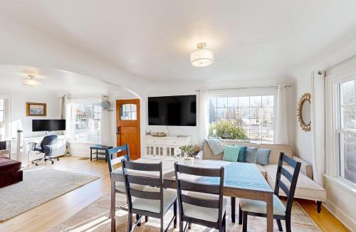 Stevenson House | The Wing Haus