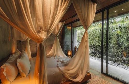 Mas Villa | The Wing Ubud - 6BR Boutique Villa Concierge Service