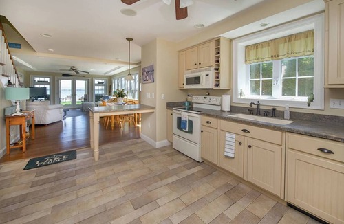 Gilford House | The Winnipesaukee Retreat