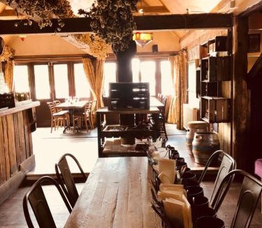 Lingfield Hotel | The Wiremill