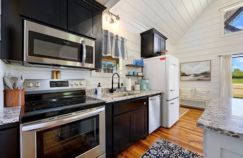 Golden House | The Wishing Well! Romantic couples getaway! With deck, pool & outdoor fireplace!