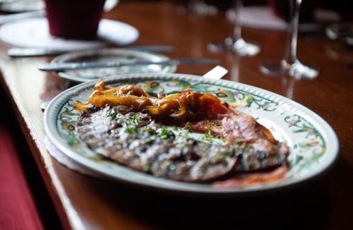 Guildford Hotel | The Withies Inn