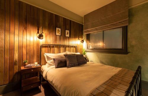 Fulham Broadway Hotel | The Wolfpack Inn