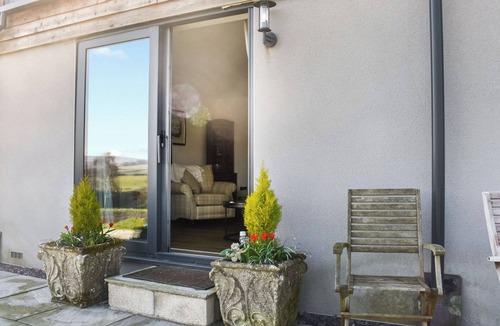 Colne Apartment | The Wolfs Den - UK49083