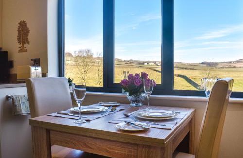 Colne Apartment | The Wolfs Den - Uk49083