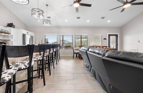 Concan House | The Wolves Den @ Frio River Vacation Rentals