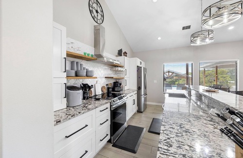 Concan House | The Wolves Den @ Frio River Vacation Rentals