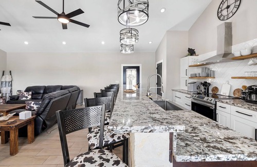 Concan House | The Wolves Den @ Frio River Vacation Rentals
