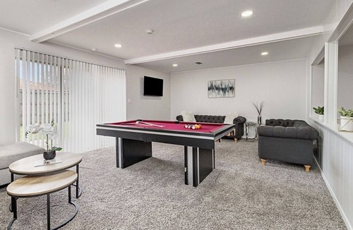 West Arlington House | The Wood & Iron Two-Point