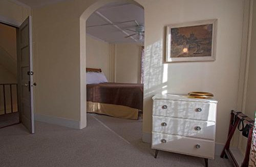 Palenville Hotel | The Woodbine Inn