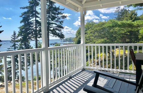Portland Cottage | The Woodbury Cottage: An Oceanfront Maine Island Escape
