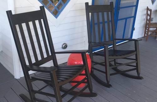 Portland Cottage | The Woodbury Cottage: An Oceanfront Maine Island Escape