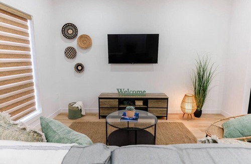 Winnipeg House | The Wooden Nest | Your Comfy Relaxing Escape