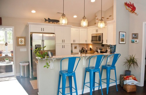 Long Beach House | 🐋 The Wooden Whale: Prof-designed 3br 2ba Oak Island retreat! Sleeps 6 🐋