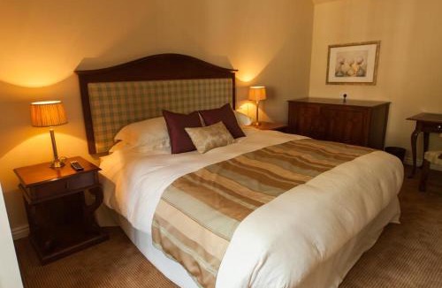 Corby Glen Hotel | The Woodhouse Arms