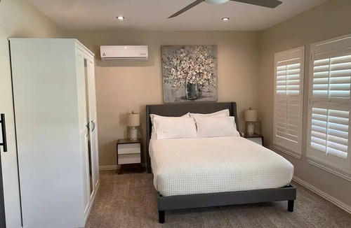 Grogan's Mill Apartment | The Woodlands Studio