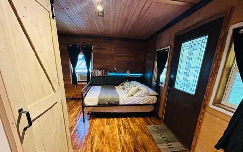 Fenton House | The Woods Edge Hideaway