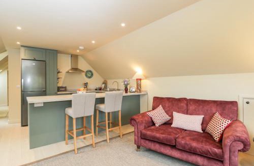 Warminster House | The Wool Barn