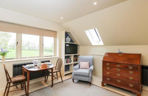 Warminster House | The Wool Barn