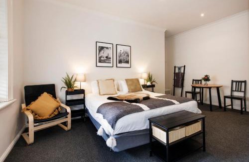 Central Mudgee Hotel | The Woolpack Hotel