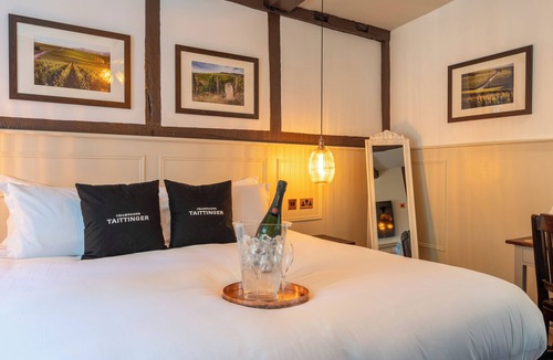 Chilham Hotel | The Woolpack Hotel