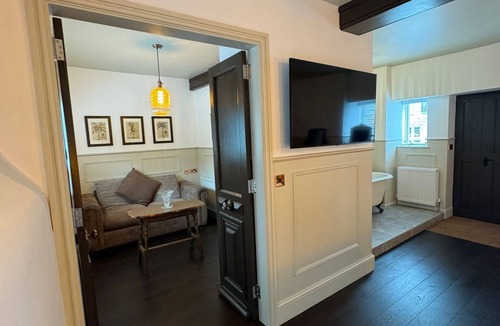 Chilham Hotel | The Woolpack Hotel