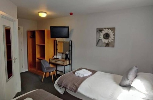 Fishbourne Hotel | The Woolpack Inn