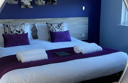 Twywell House | The Woolpack Inn Islip