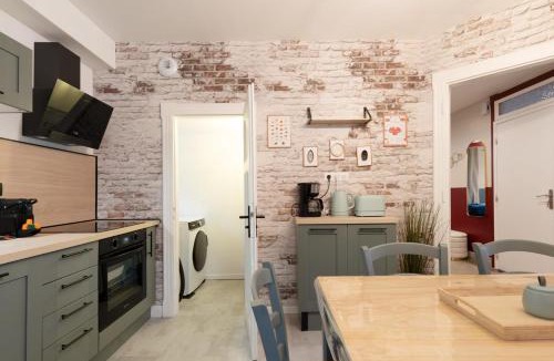 Plantieres Queuleu Apartment | The workshop