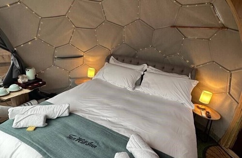 Fremington Hotel | The World Famous Tan Hill Inn