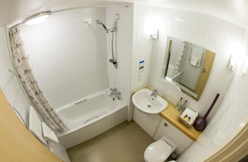 Earls Barton Hotel | The World's End - Northampton