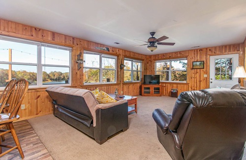Doniphan House | The Worley Rock Cabin on Current River - Doniphan, MO