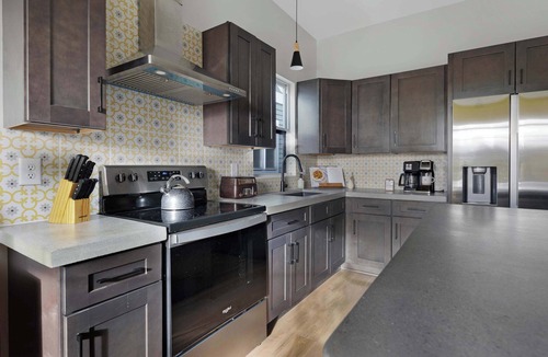 Hope Gardens House | The Wrangler - 30-Day Minimum