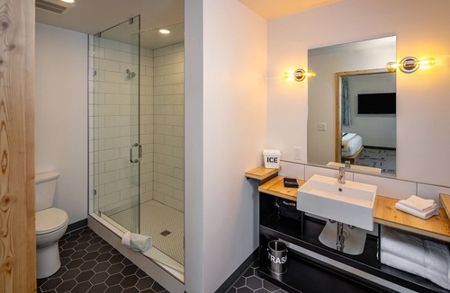 Heart of Missoula Hotel | The Wren