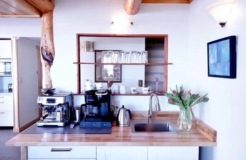 Bayfield House | The Wright House - Bayfield retreat space! Sleeps 18