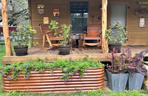 Johnson City Cabin | The Writer’s Cabin